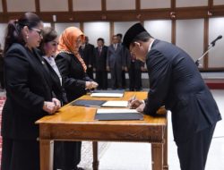 Lantik Pejabat Eselon II, Surya Minta Adanya Inovasi dan Terobosan