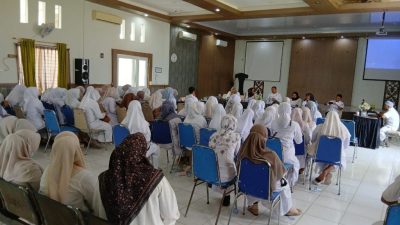 Puluhan Nakes RSUD Teuku Umar Aceh Jaya Tuntut Uang Piket