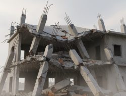 Fasilitas Publik Ambruk, Belajarlah dari Kesalahan