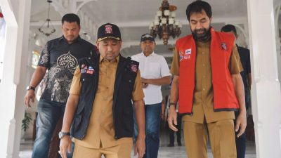 Mualem Kirim Bantuan Logistik