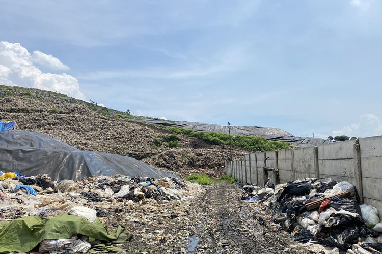 Potret Gunungan Sampah