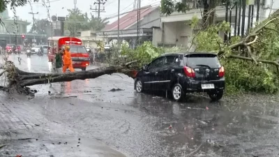Hujan dan Angin Kencang